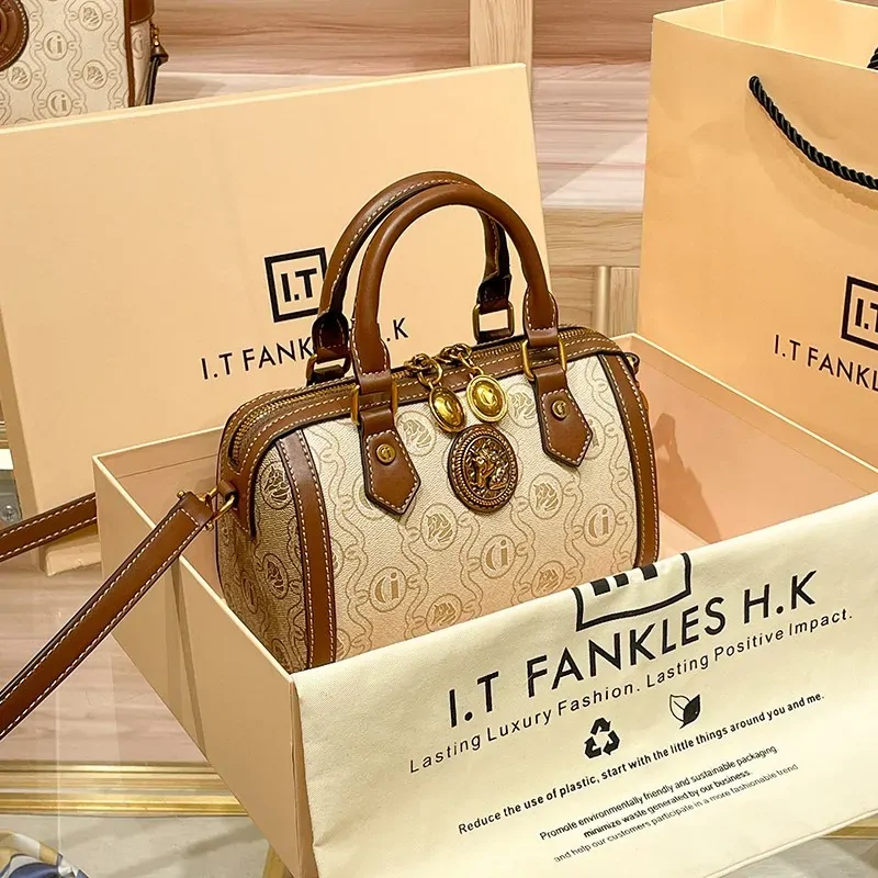 Light luxury brand genuine leather pillow bag for women's new high-end designer retro one shoulder crossbody portable small