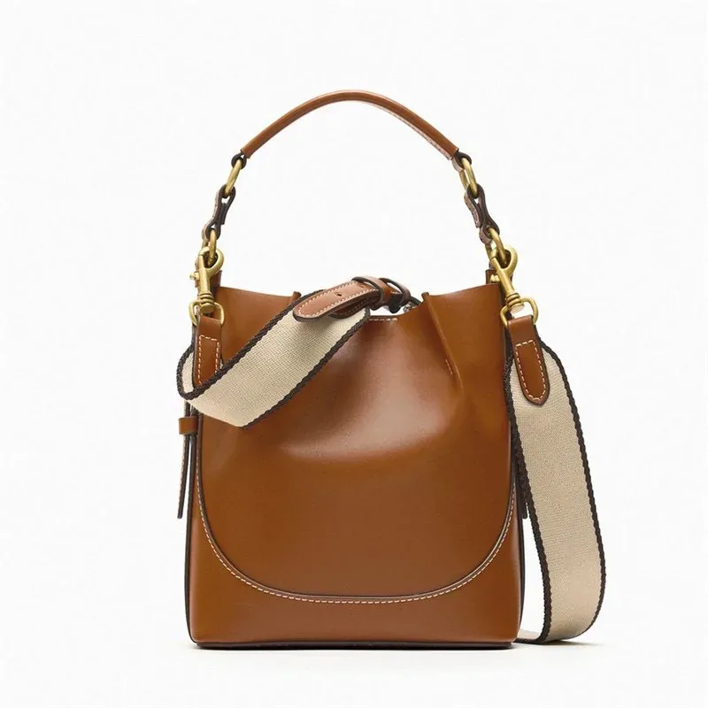 Brand Design Soft Pu Leather Bucket Tote Bag Wide Shoulder Strap Design Women Daily Commuting Shoulder Bag Female Crossbody Bag