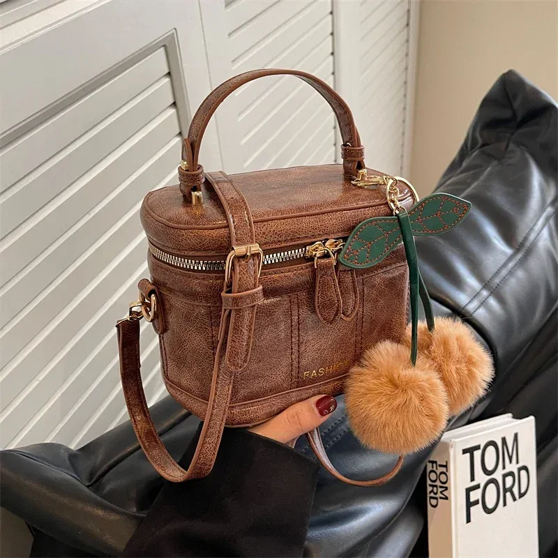 Solid Color PU Zipper Bucket Bag High Quality Urban Casual Style Women's Crossbody Bag New Hot Selling Trend Versatile