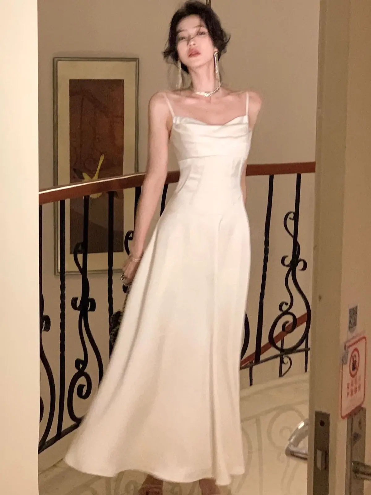 New Summer Satin Midi Dress Women Fashion Spaghetti Strap Elegant Party Dresses Wedding Evening Birthday Backless Prom Clothes
